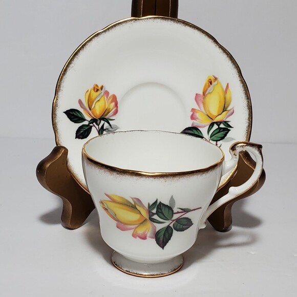 Paragon Demitasse (small) Teacup and Saucer Yellow Roses - Picture 10 of 10